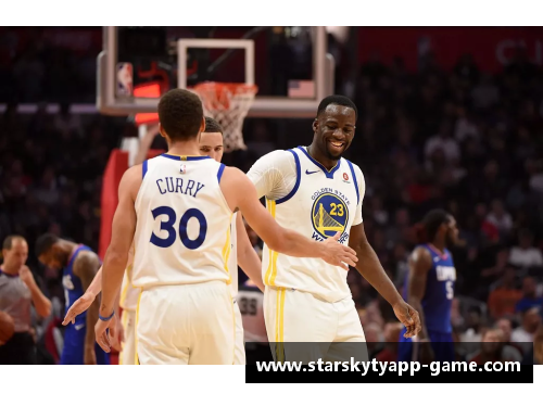 星空体育官网app下载库里抢眼表现获赞誉，被誉为“NBA第一得分手” - 副本